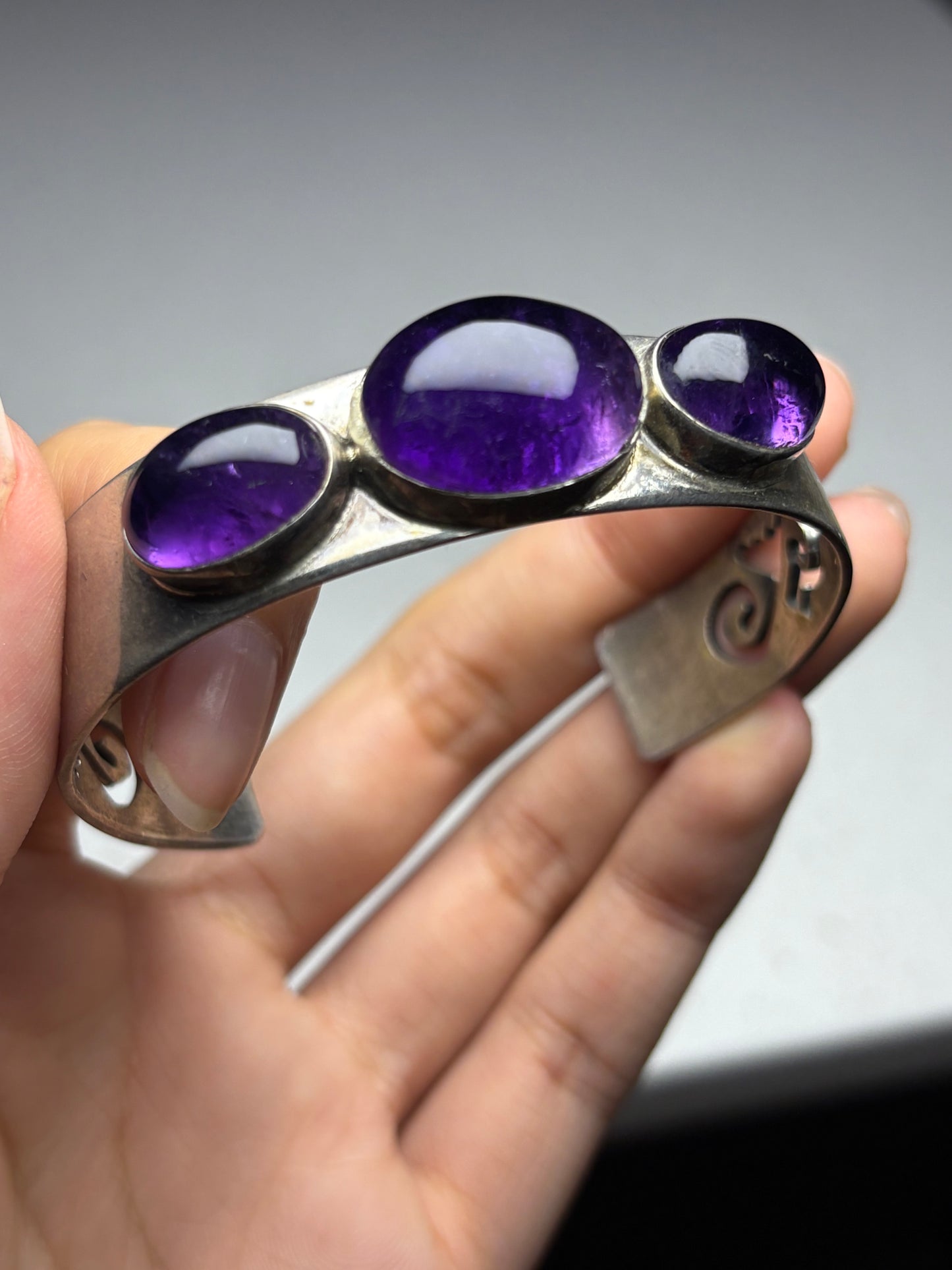 Vintage 1980s Navajo Sterling Silver Amethyst Bracelet – Signed LDB
