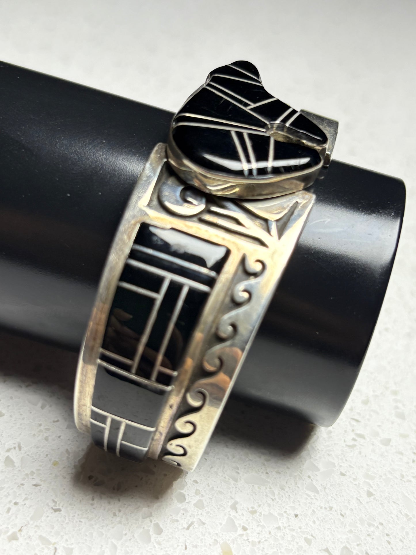 Vintage Hopi Sterling Silver Inlay Bear Bracelet – JH
